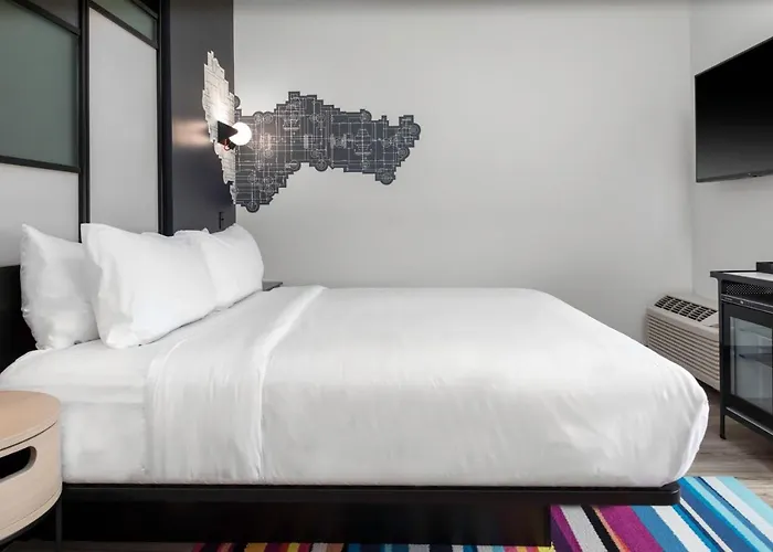 Aloft Savannah Airport